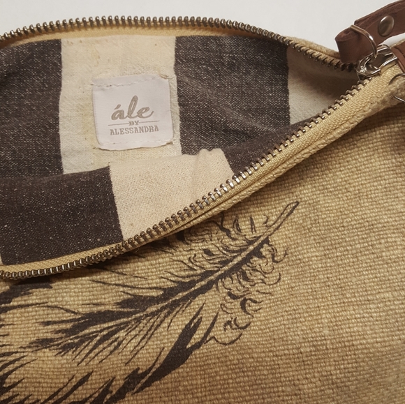 Ale by Alessandra Clutch - Picture 3 of 3